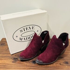 Steve Madden size 9 burgundy suede heeled boot; like new !